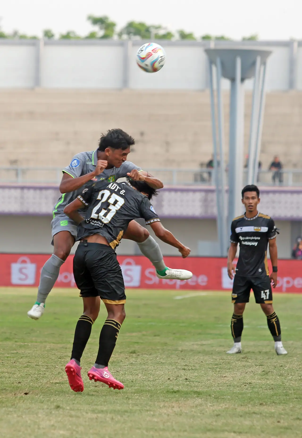 Dewa United Tahan Imbang...