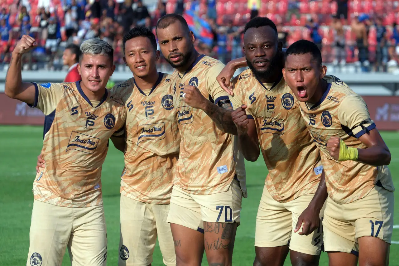 Hasil BRI Liga 1 : Arema...