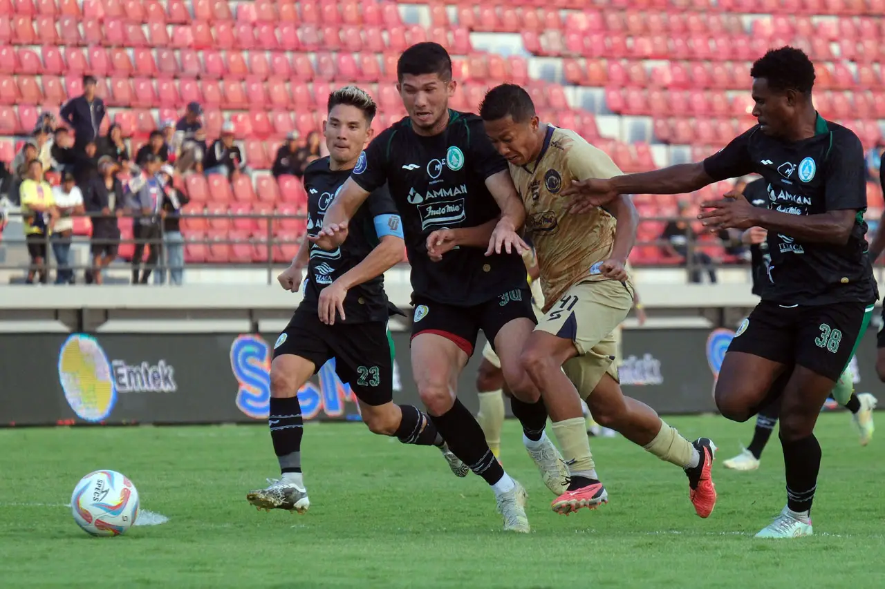Hasil BRI Liga 1 : Arema...