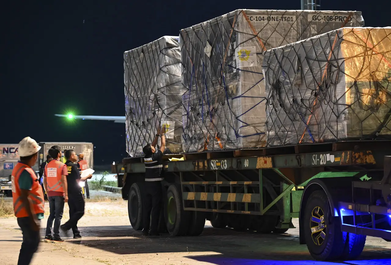 Kedatangan Logistik...