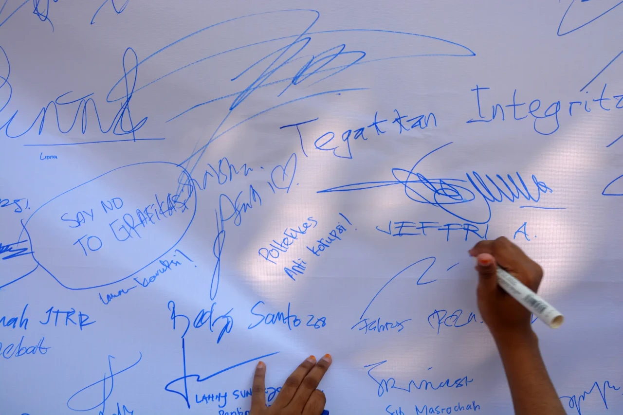 Ribuan Mahasiswa Poltekkes...