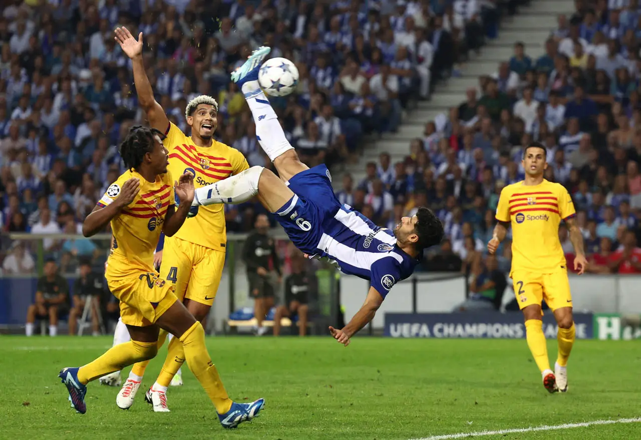 Porto vs Barcelona 0-1,...