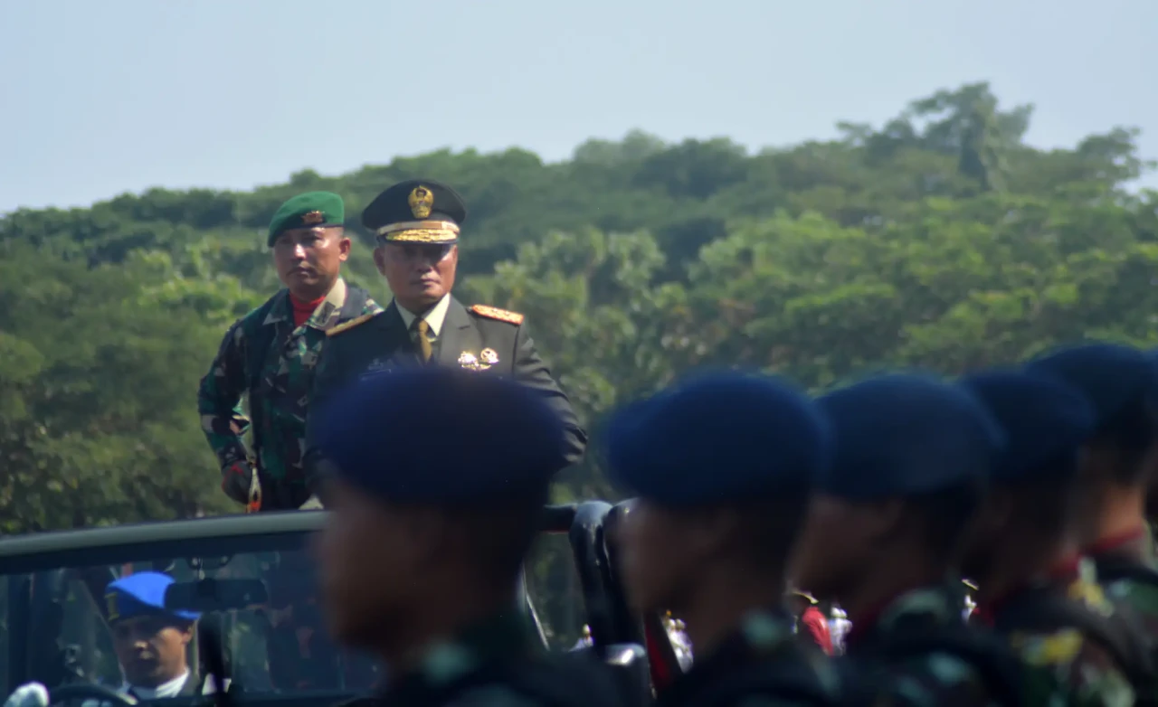 Defile Pasukan dan Alutsista...