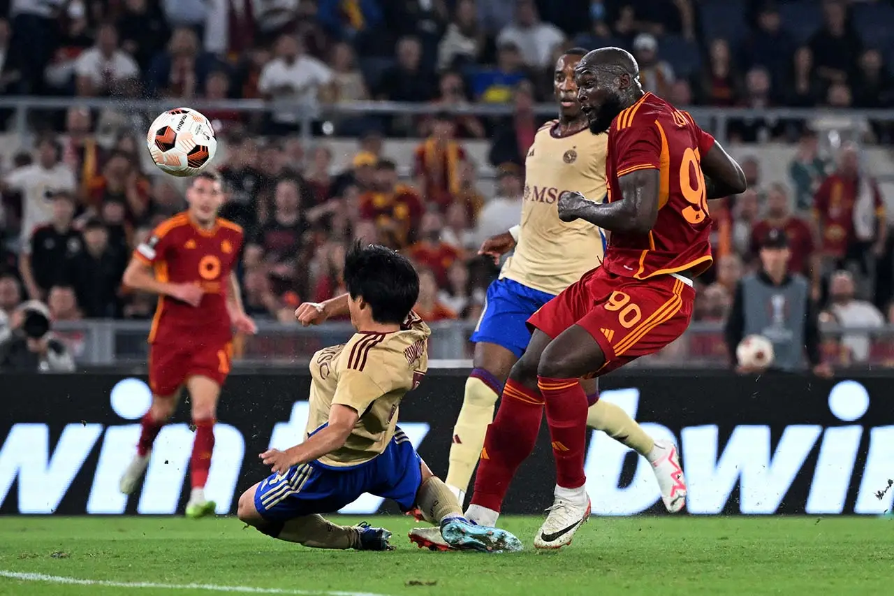 Romelu Lukaku Dipuja-puji...
