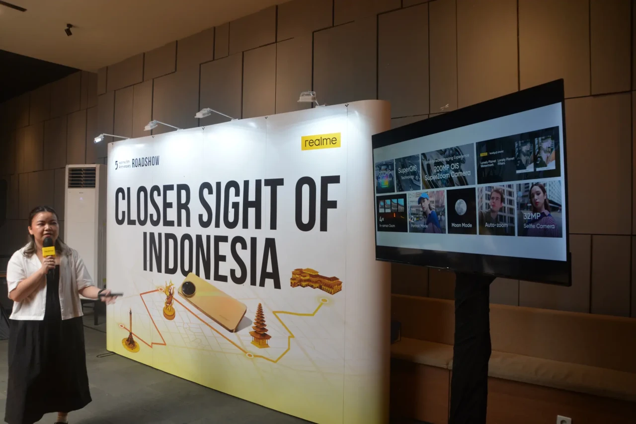 Realme 5th Anniversary...