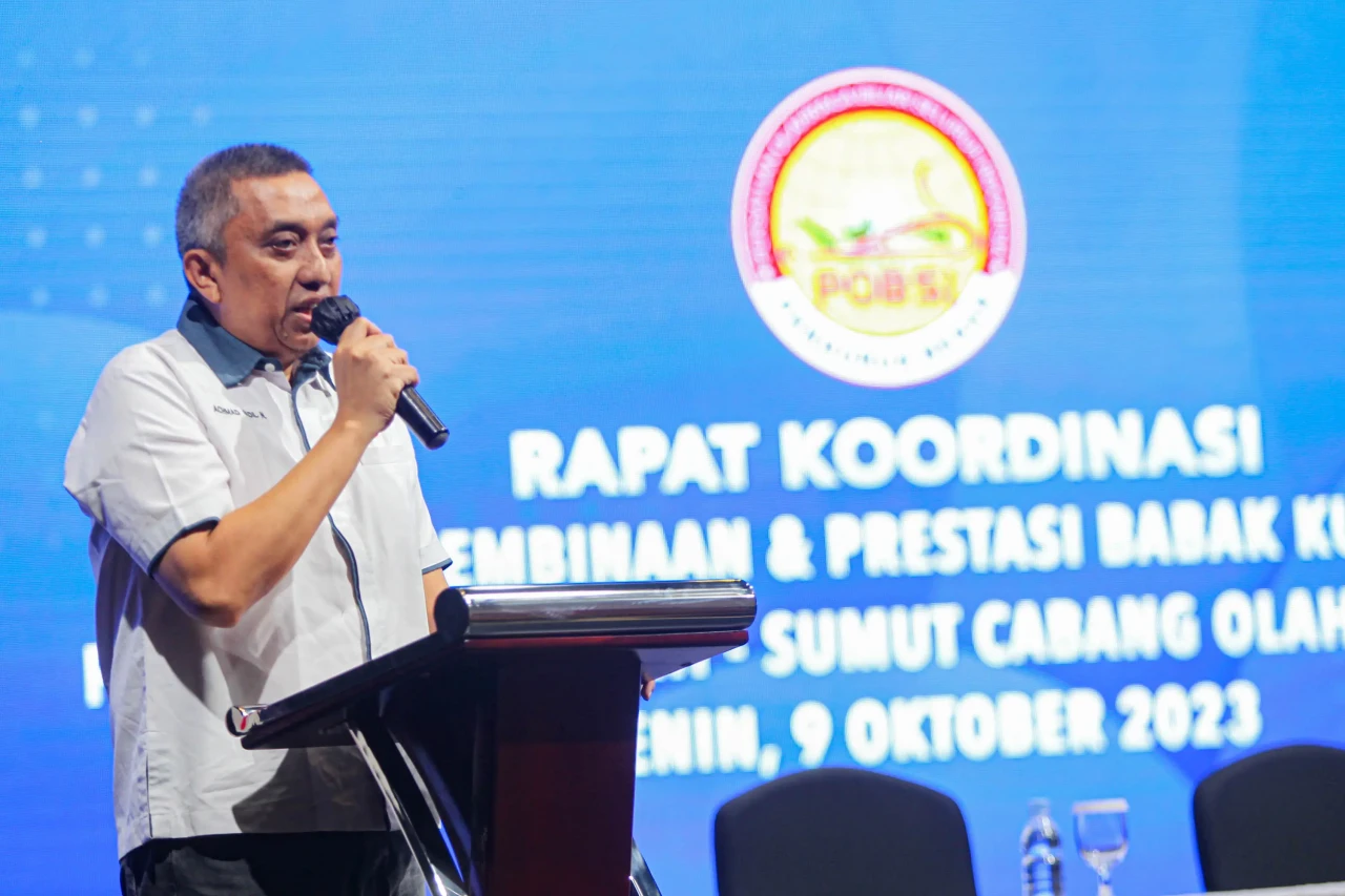 Hary Tanoesoedibjo Buka...