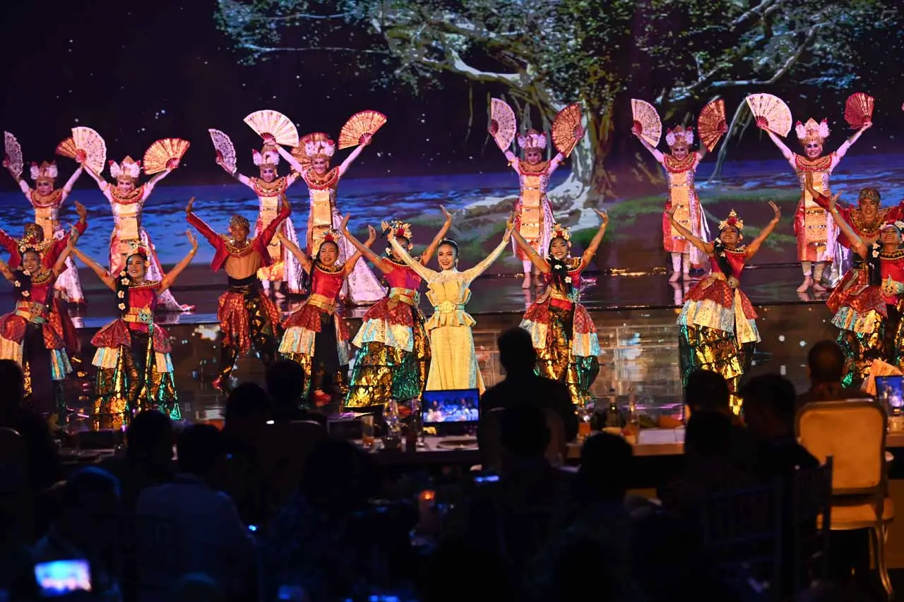 Kemeriahan Gala Dinner...