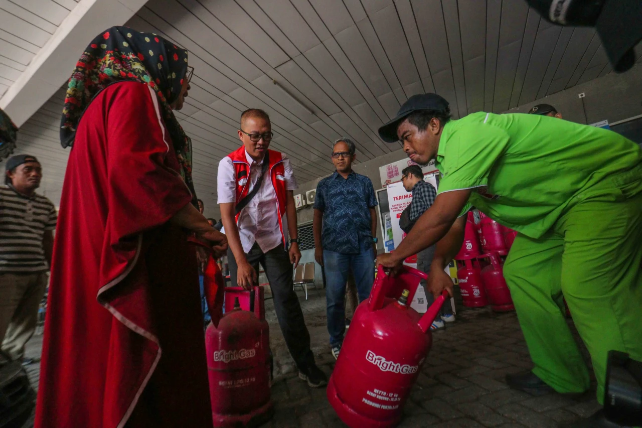 Stok Gas Elpiji Subsidi...