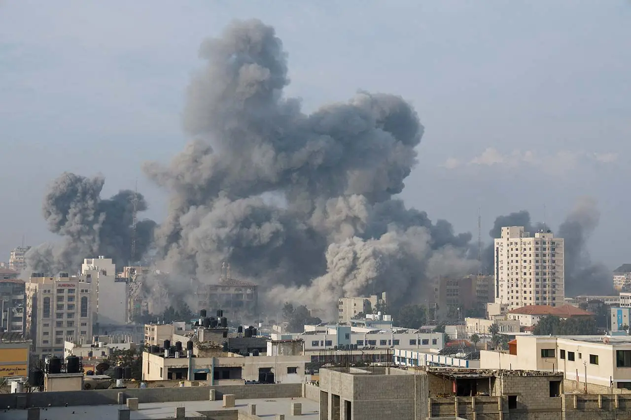 Rudal Israel Terus Hantam...