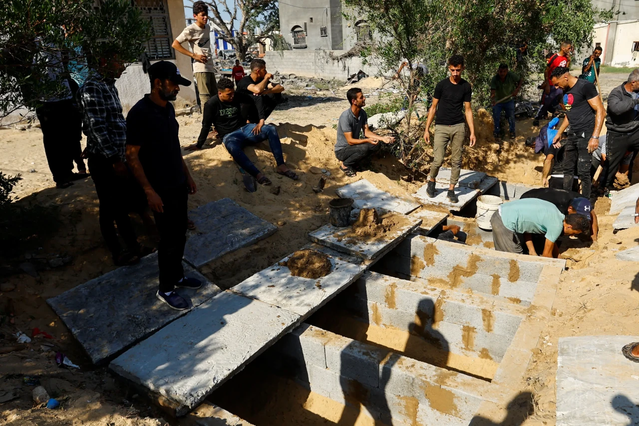 Israel Terus Bombardir...