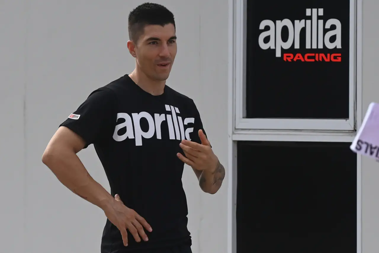 Persiapan Maverick Vinales...