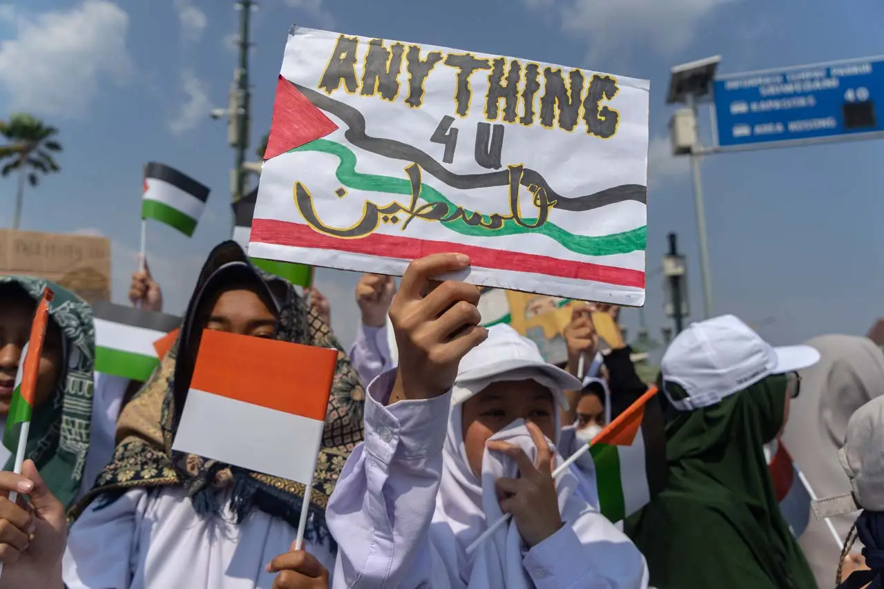Aksi Dukungan untuk...