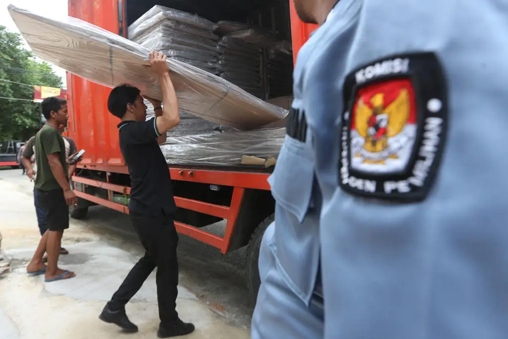 Distribusi Bilik Pemungutan...