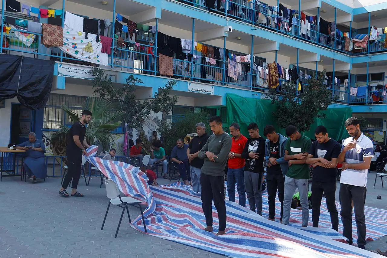 Sekolah PBB Jadi Kamp...
