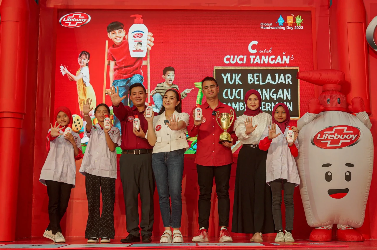 Lifebuoy Sambut Hari...