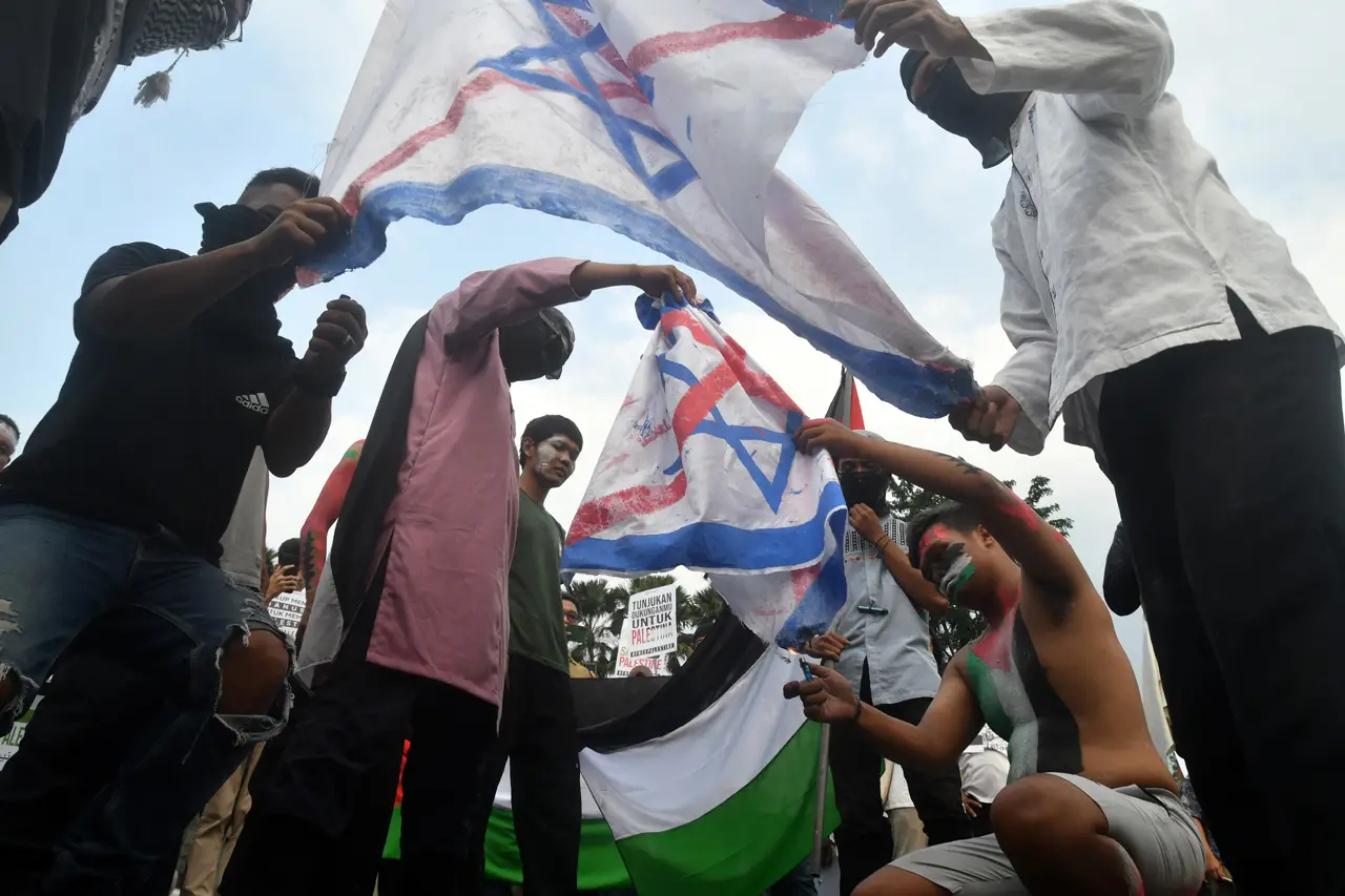 Aksi Solidaritas Palestina...