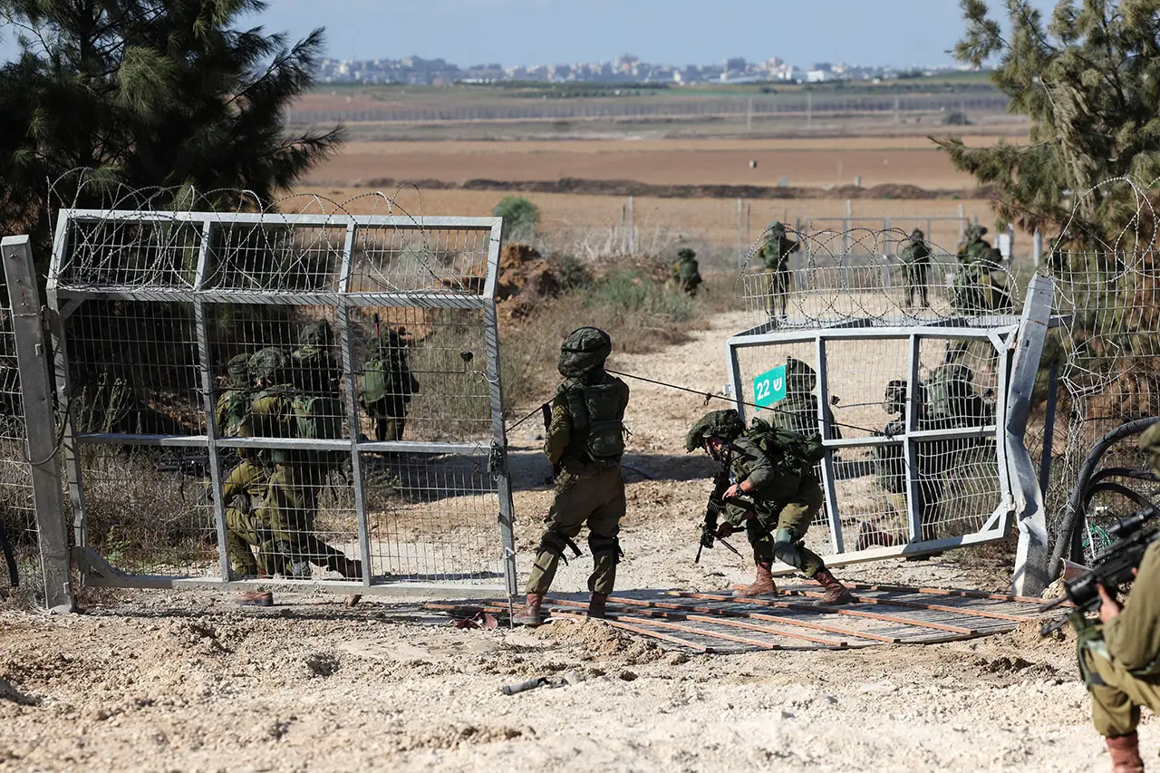 Penampakan Kibbutz Kfar...