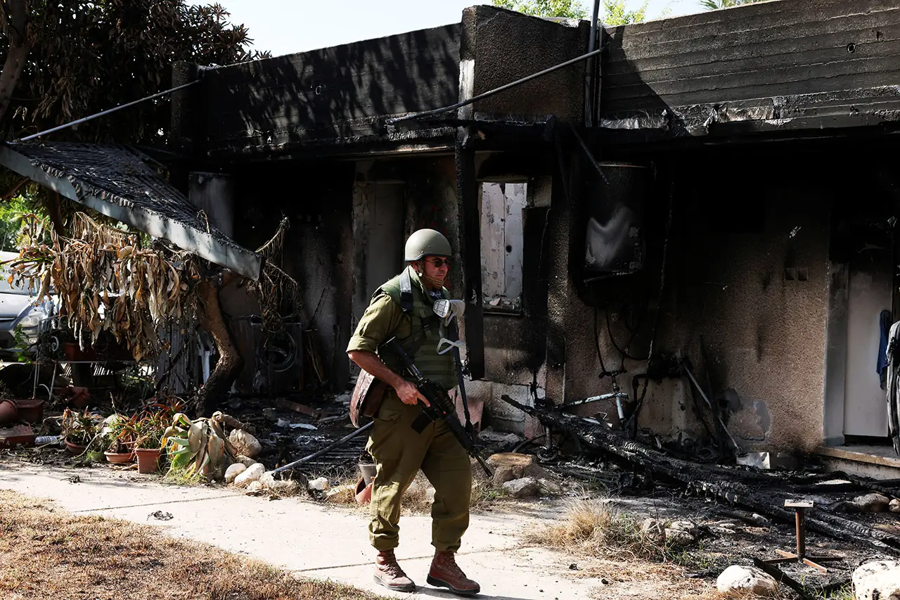 Penampakan Kibbutz Kfar...