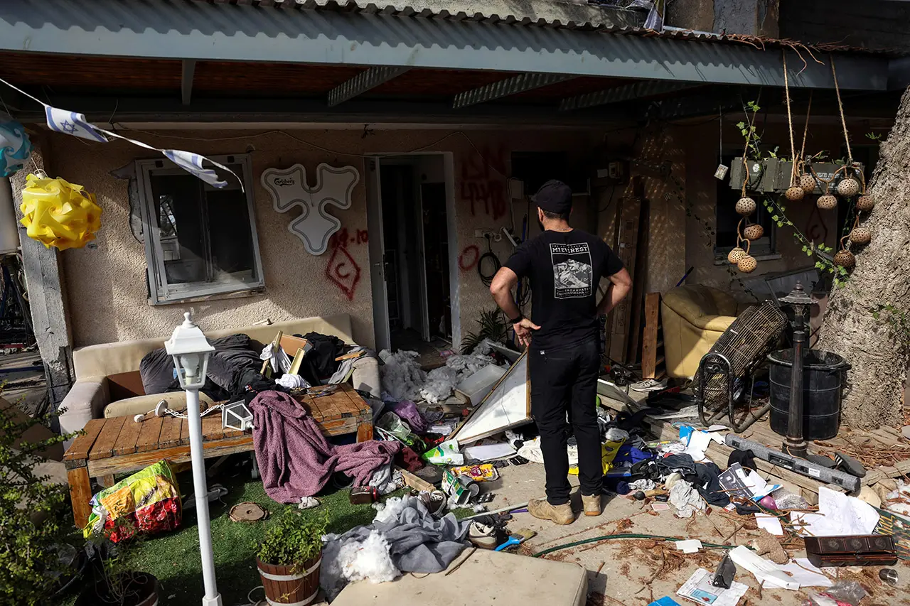 Penampakan Kibbutz Kfar...