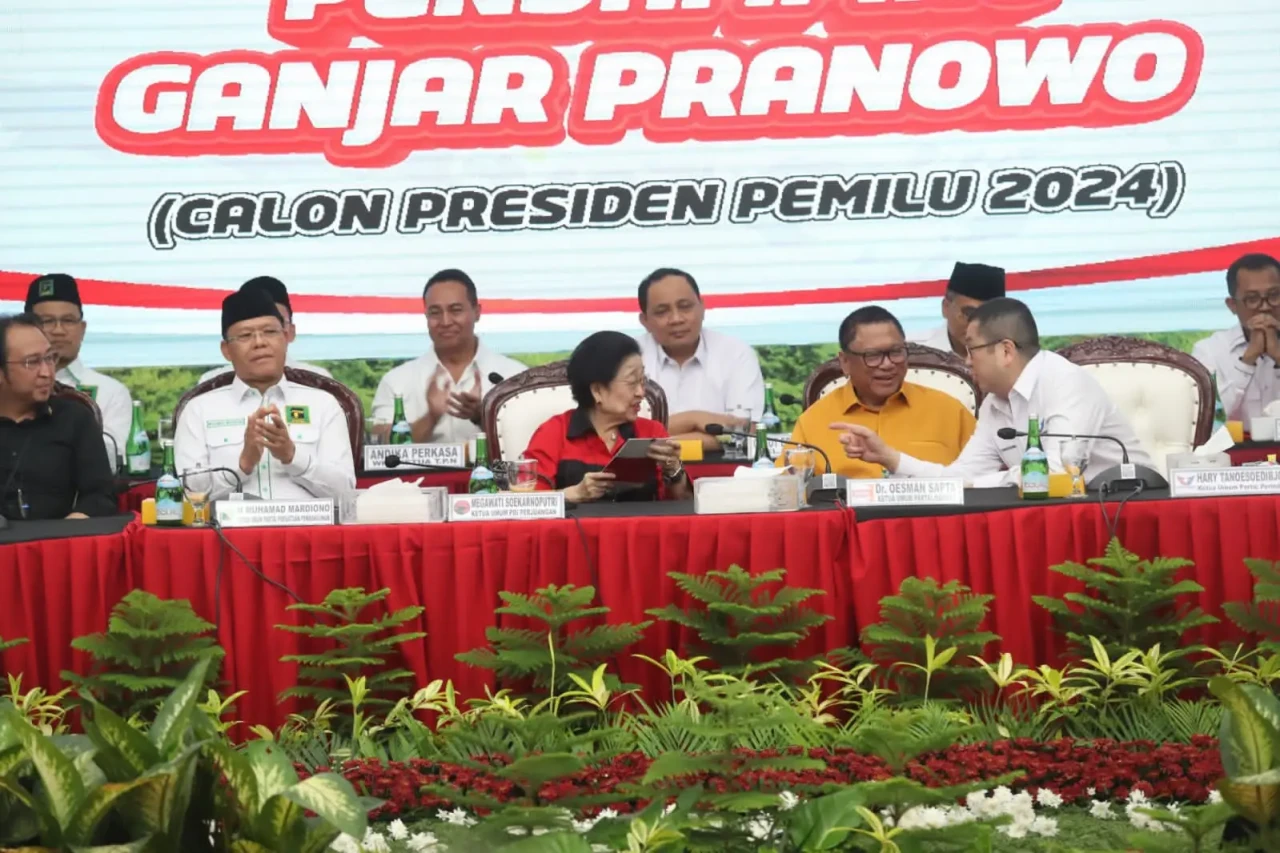 Mahfud MD Resmi Jadi...