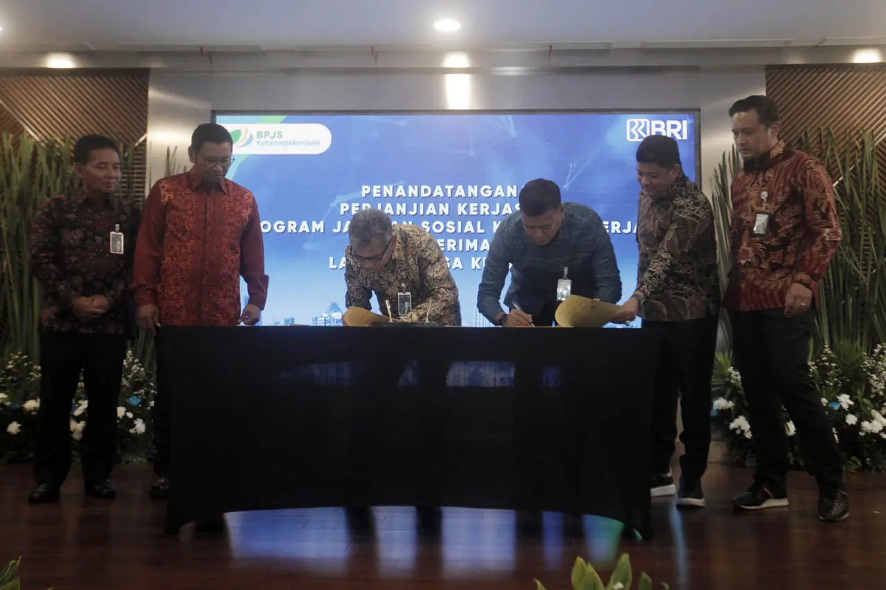 Debitur KUR BRI Dapatkan...