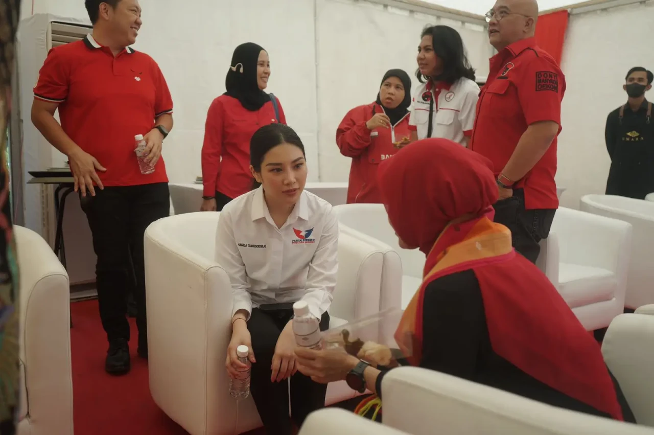 Angela Tanoesoedibjo...