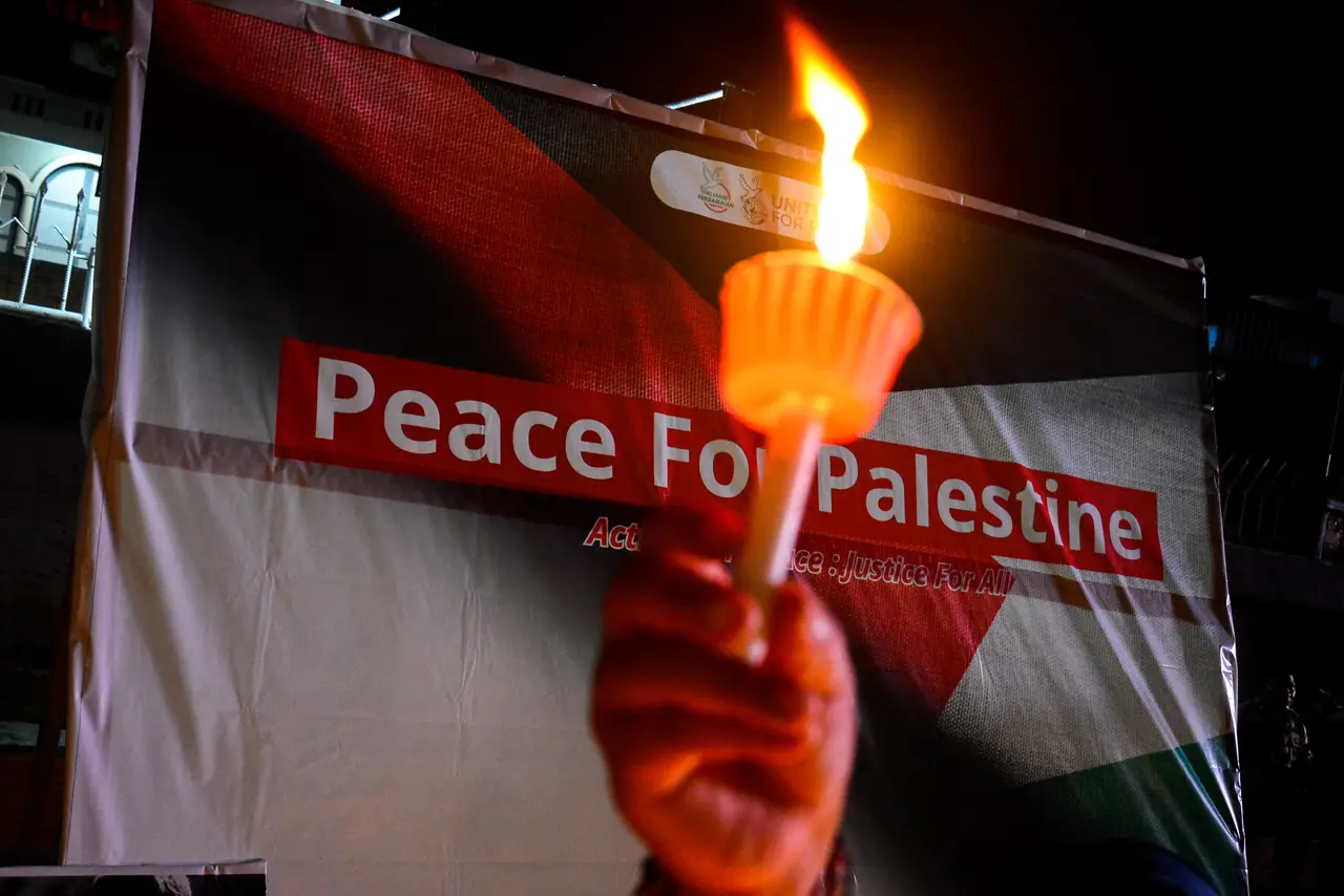 Aksi Damai Bela Palestina...
