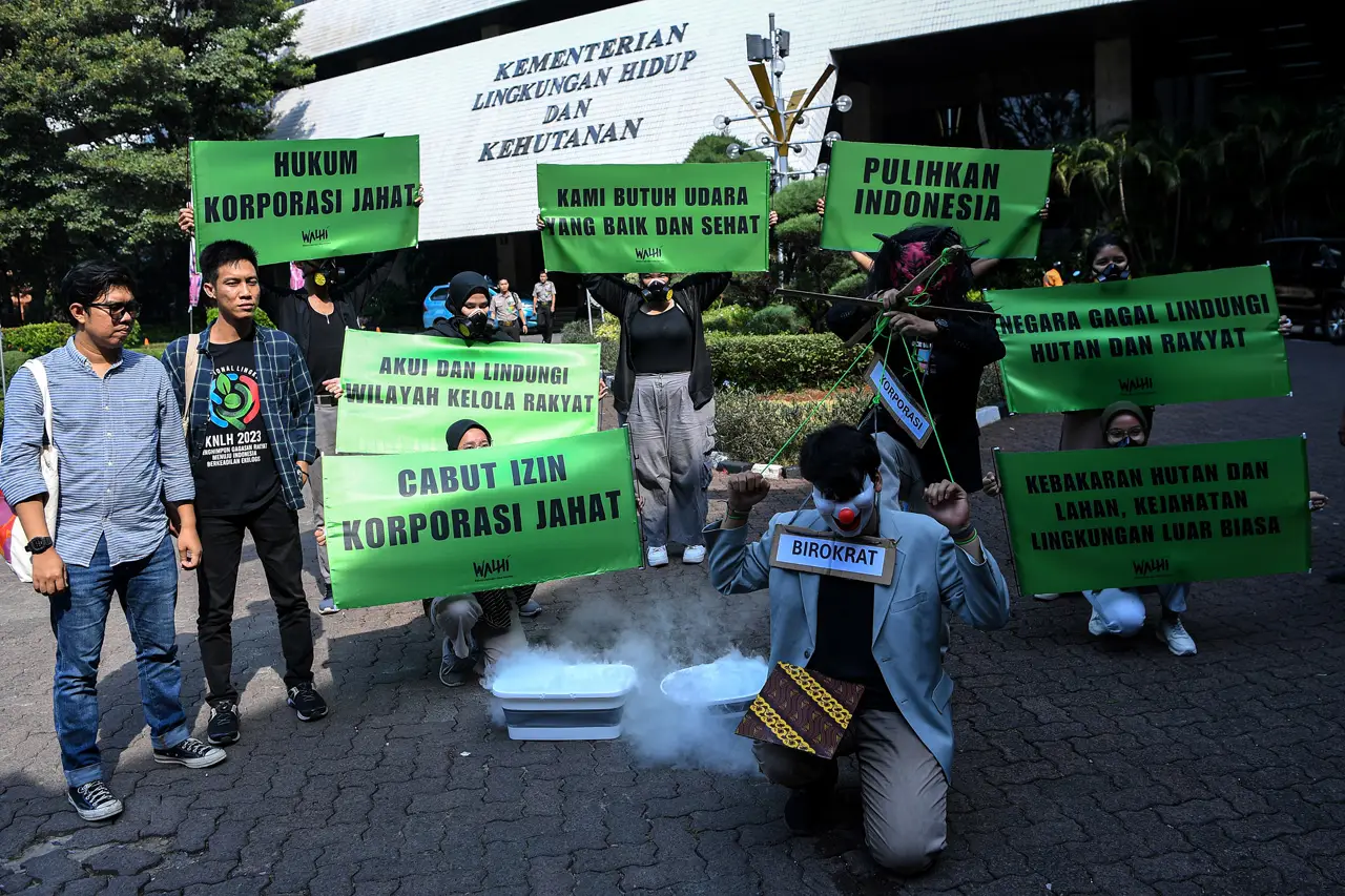 Aksi Teatrikal Kejahatan...