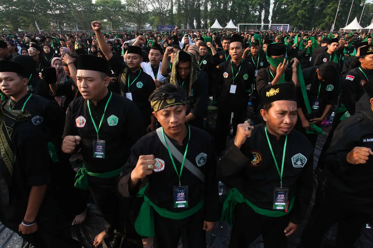 Jokowi Hadiri Ijazah...
