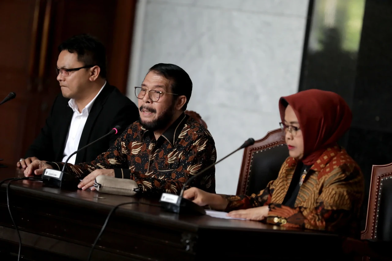 MK Tanggapi Dugaan Pelanggaran...