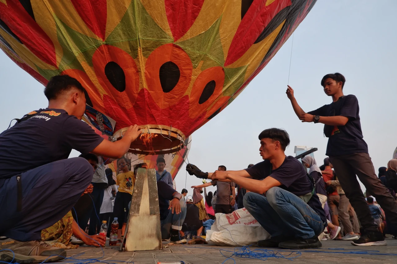 Warna-Warni Festival...