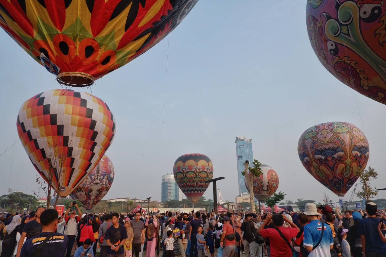 Warna-Warni Festival...