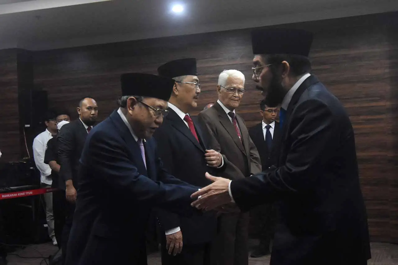 Pelantikan Anggota Majelis...
