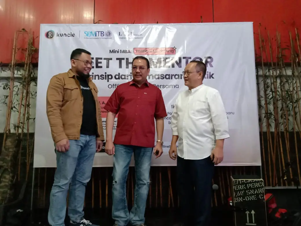 Kuliah Umum Denny JA...