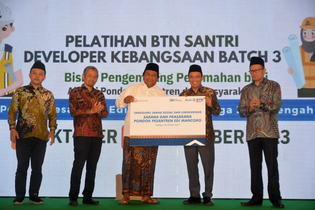 BTN Edukasi Santri di...