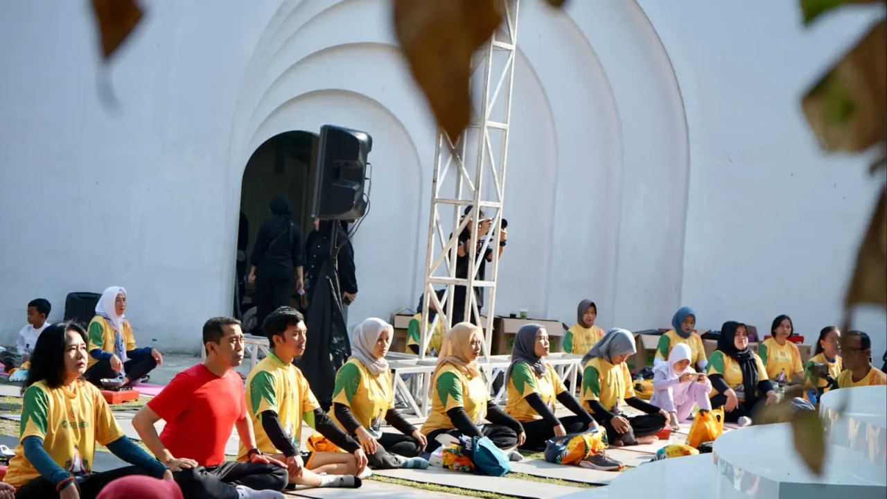 Kamrussamad : Bogor...