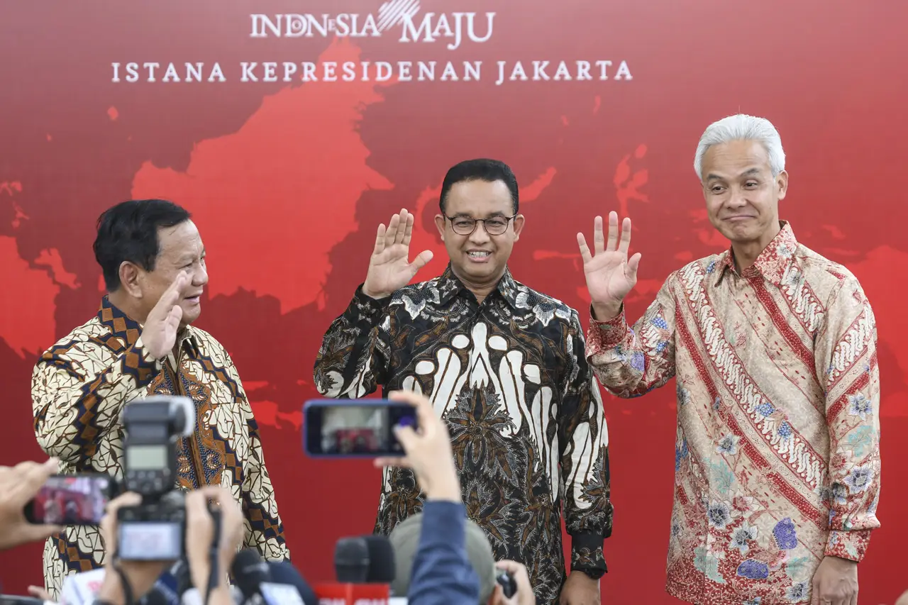 Kompak Pakai Batik,...