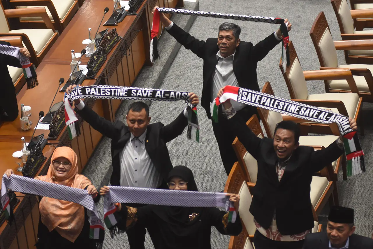 Dukung Palestina, Anggota...