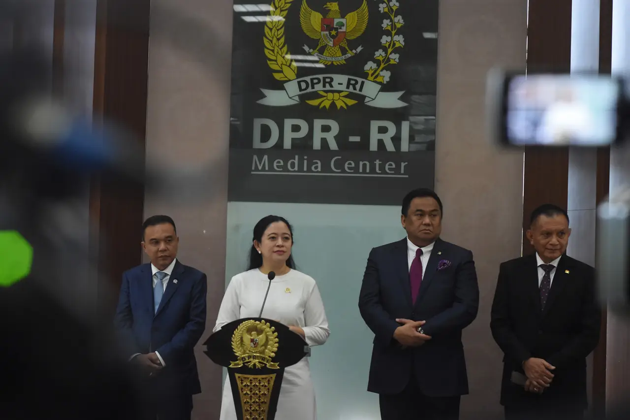 DPR Terima Surat Presiden...