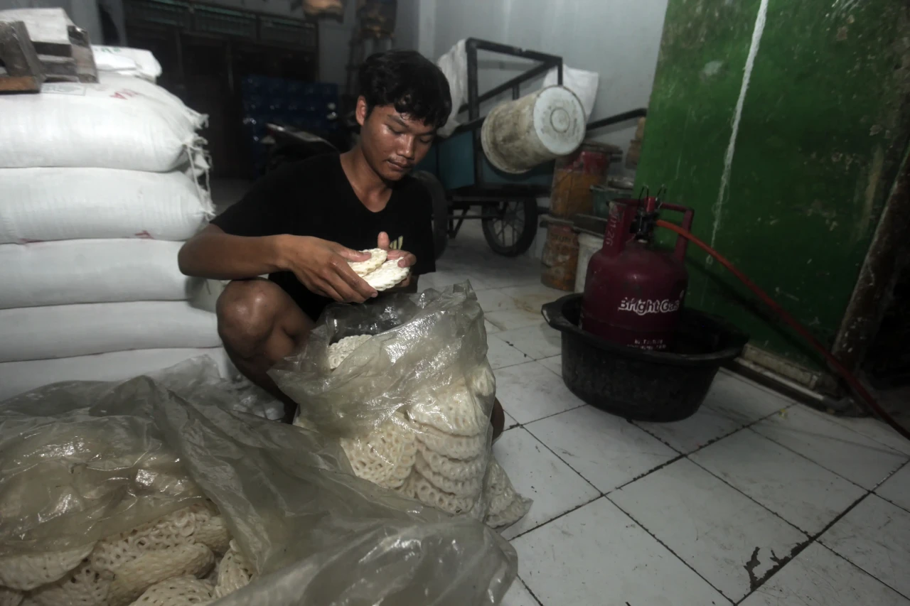 Tekad H. Yaya Memilih...