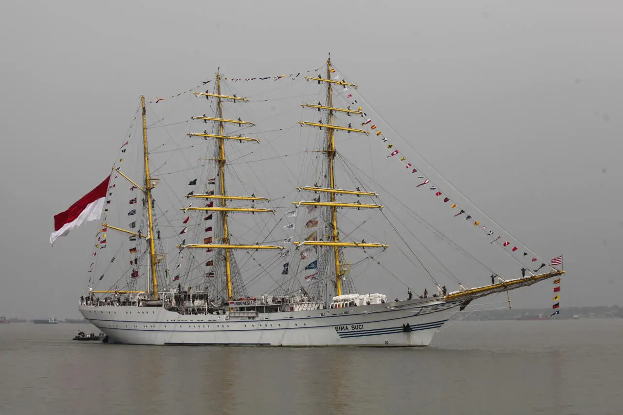 KRI Bima Suci Kembali...