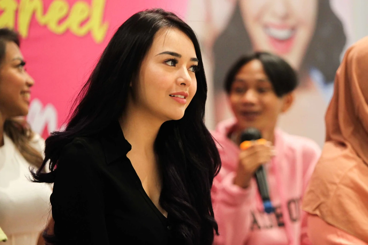 Amanda Manopo jadi Pemeran...
