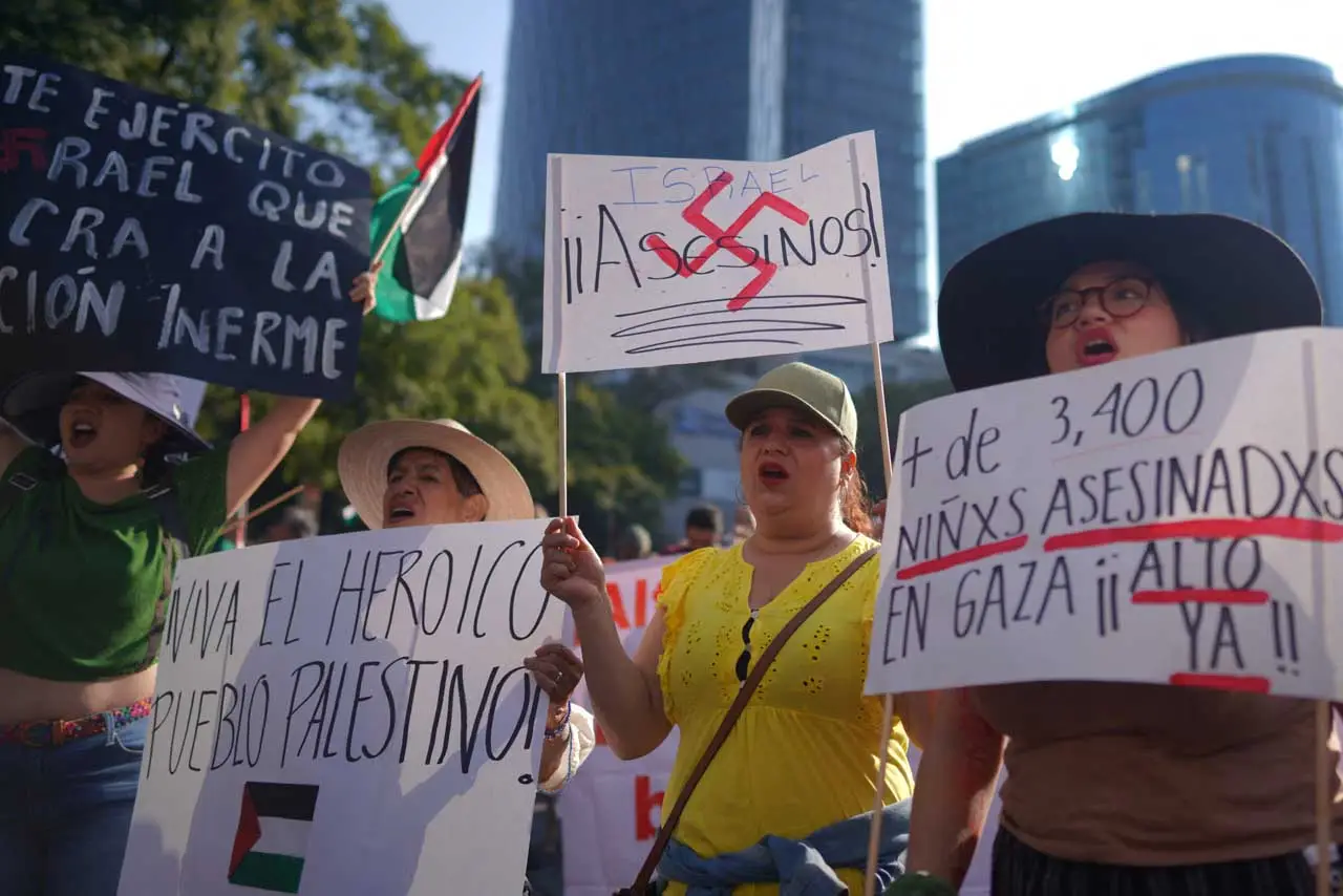 Dukung Palestina, Warga...
