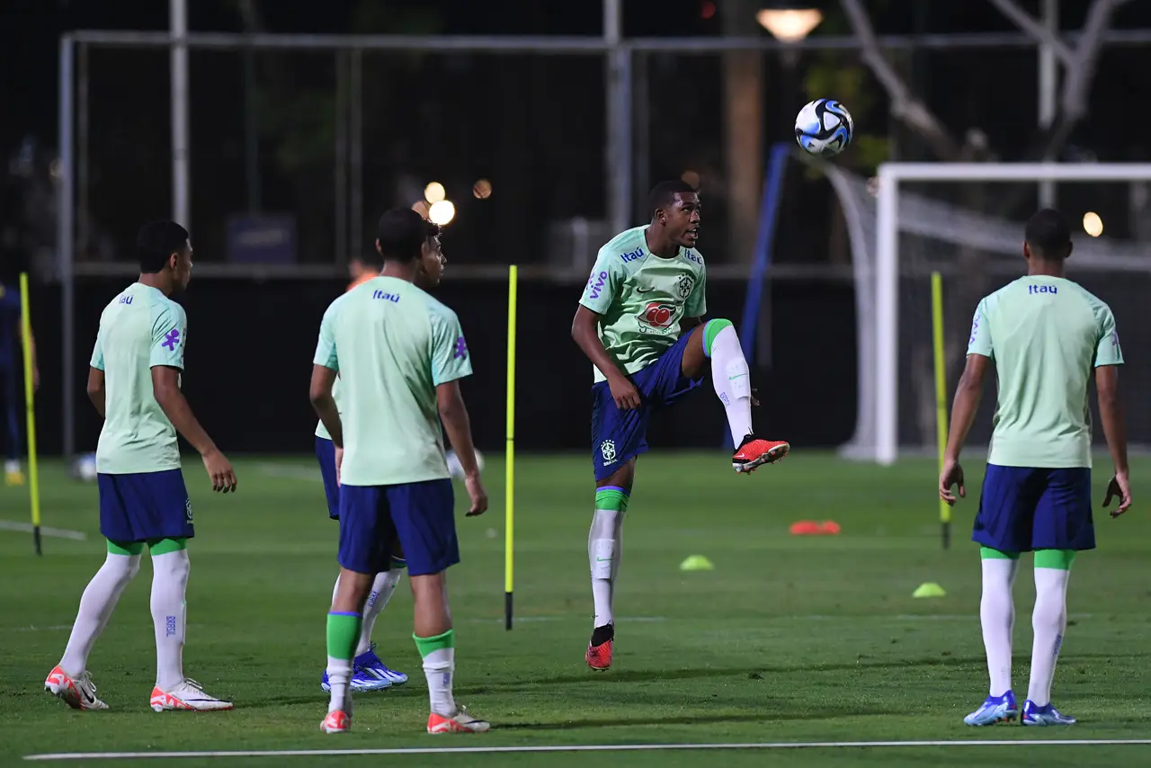 Mengintip Latihan Perdana...