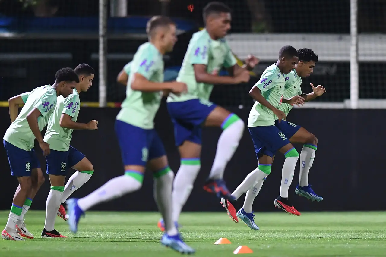 Mengintip Latihan Perdana...
