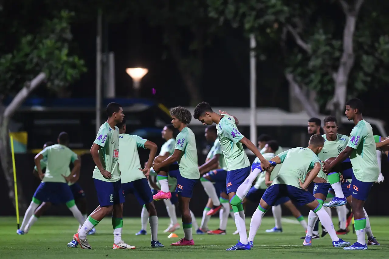 Mengintip Latihan Perdana...