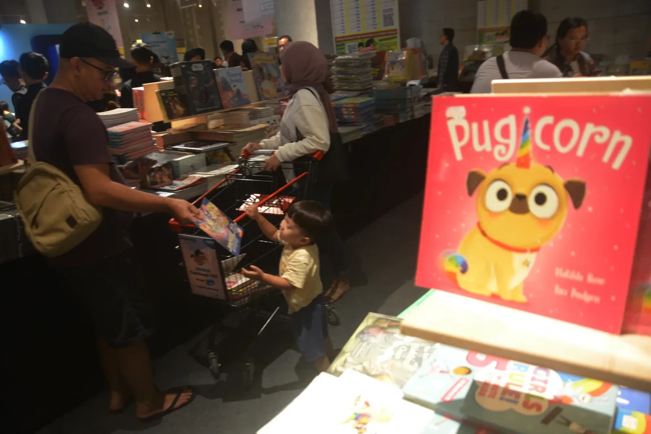 Big Bad Wolf Books,...