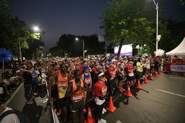 12.000 Pelari Meriahkan...