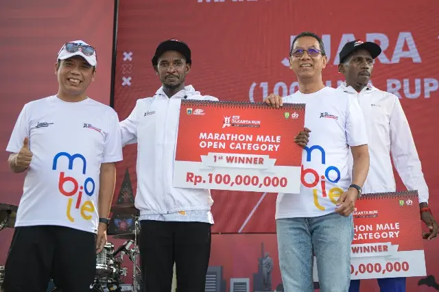 12.000 Pelari Meriahkan...