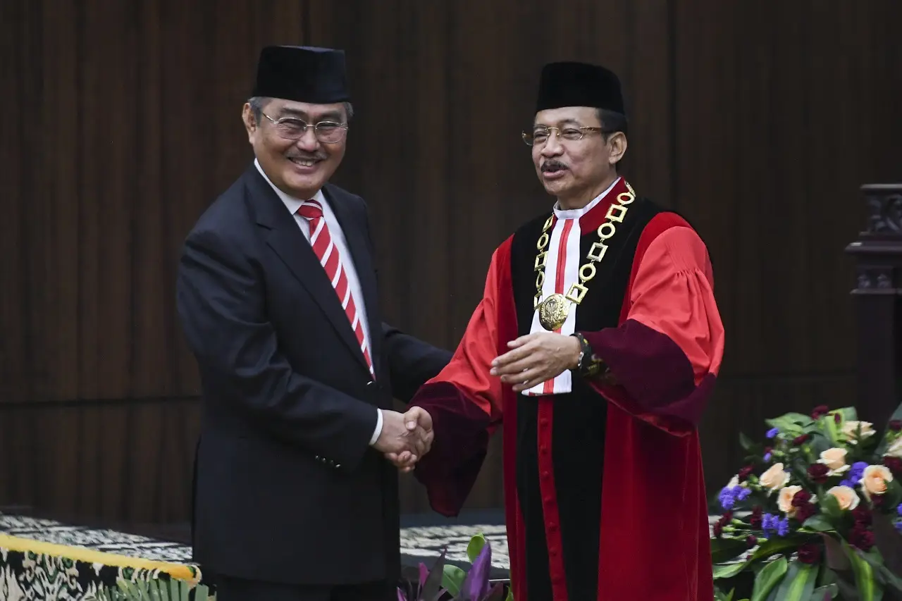 Gantikan Anwar Usman,...